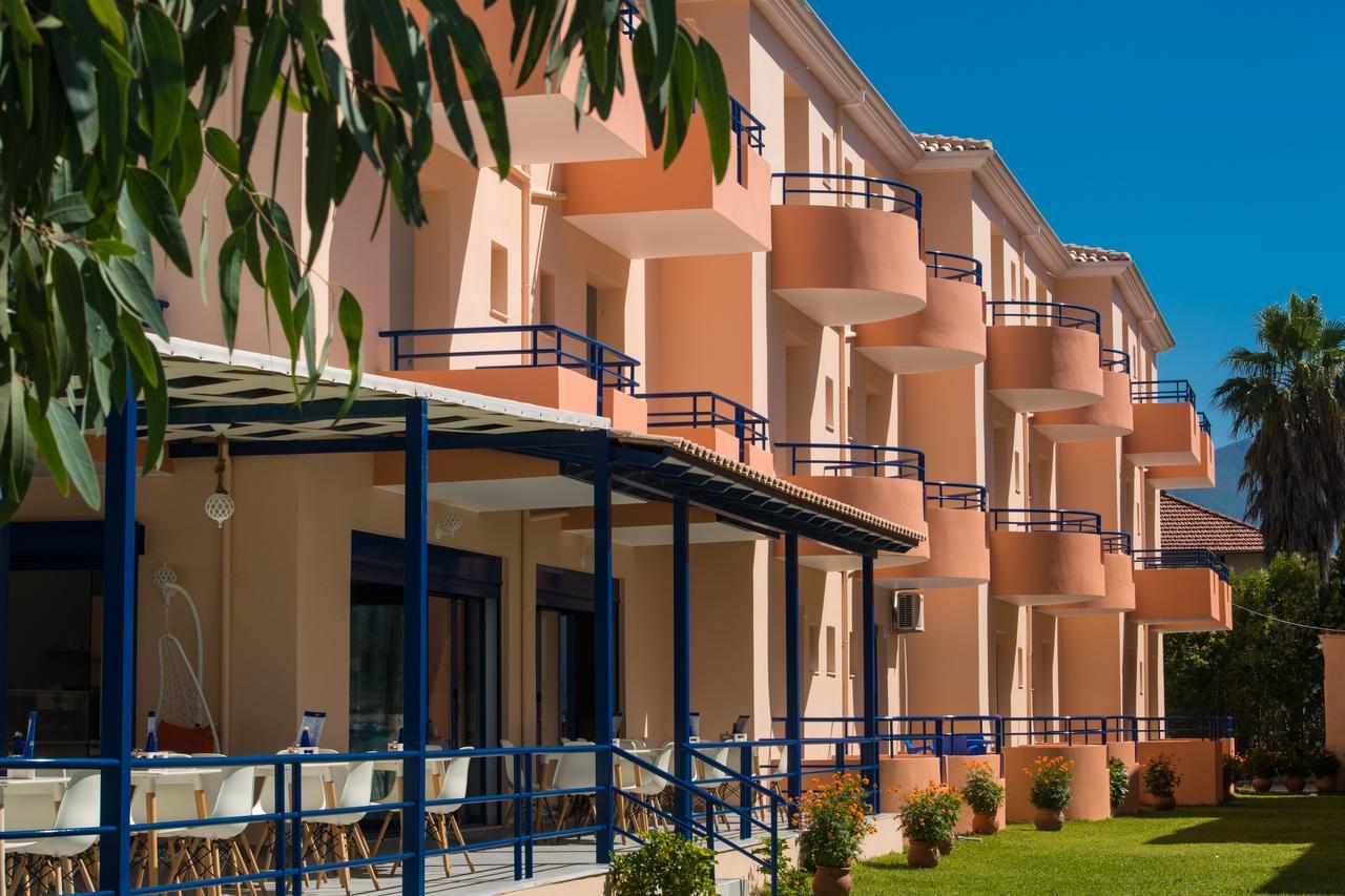 Akroyiali Resort ヴァシリキ エクステリア 写真