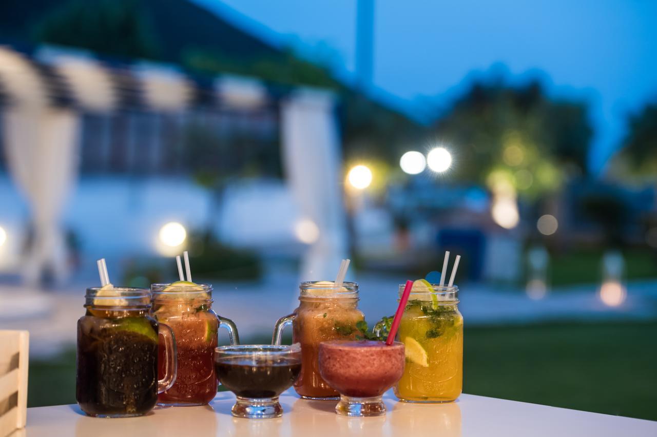 Akroyiali Resort ヴァシリキ エクステリア 写真