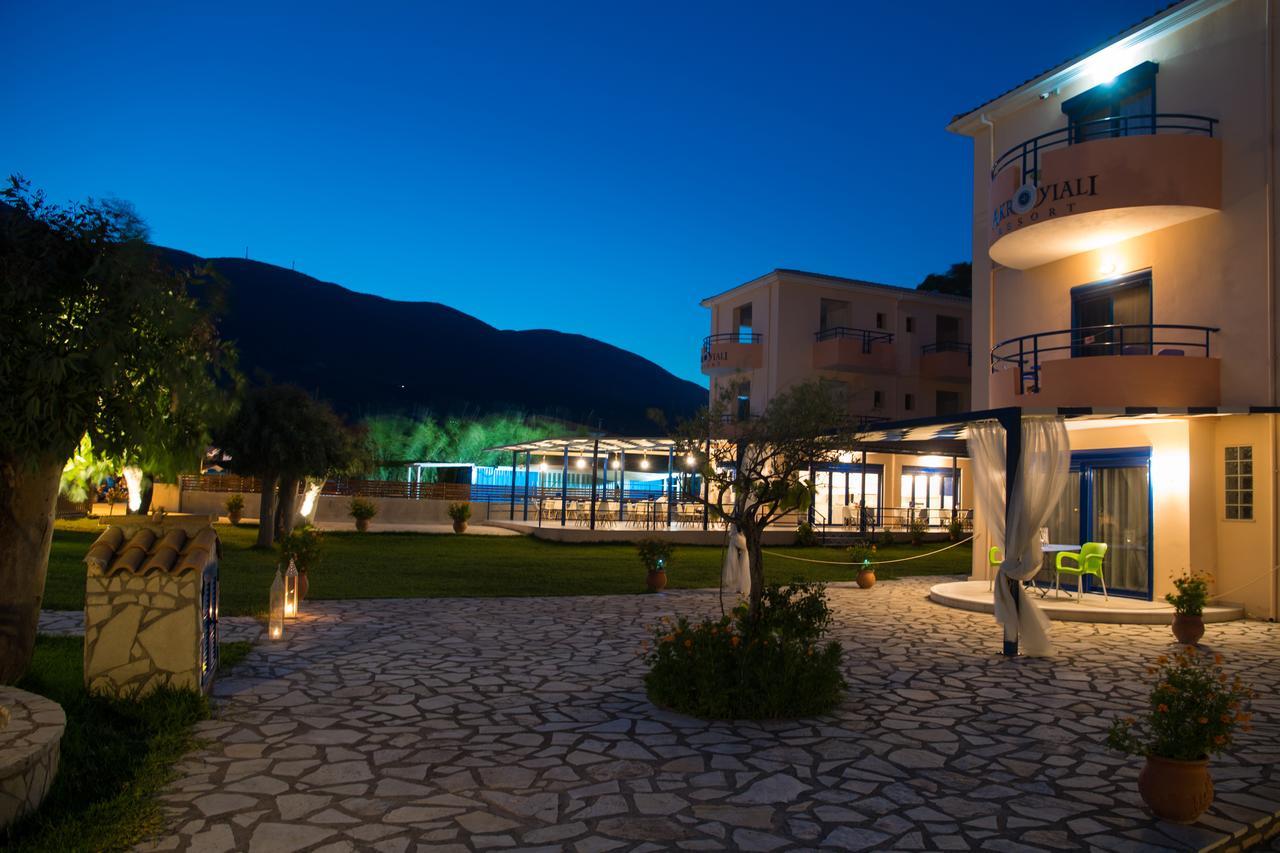 Akroyiali Resort ヴァシリキ エクステリア 写真